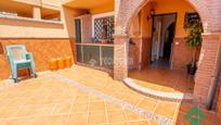 Casa adosada en venda en Algeciras amb Aire condicionat, Calefacció i Terrassa