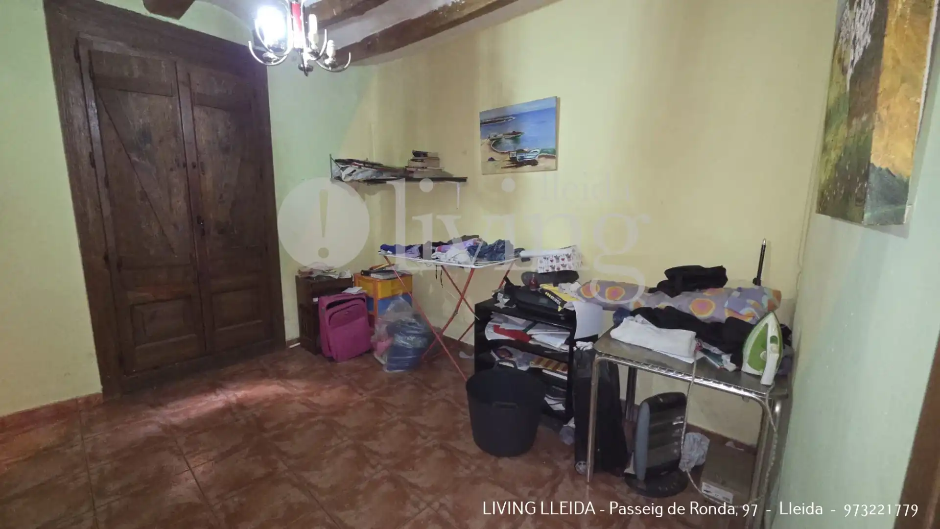 Sala de estar de Casa adosada en venta en Albatàrrec con Calefacción, Terraza y Trastero