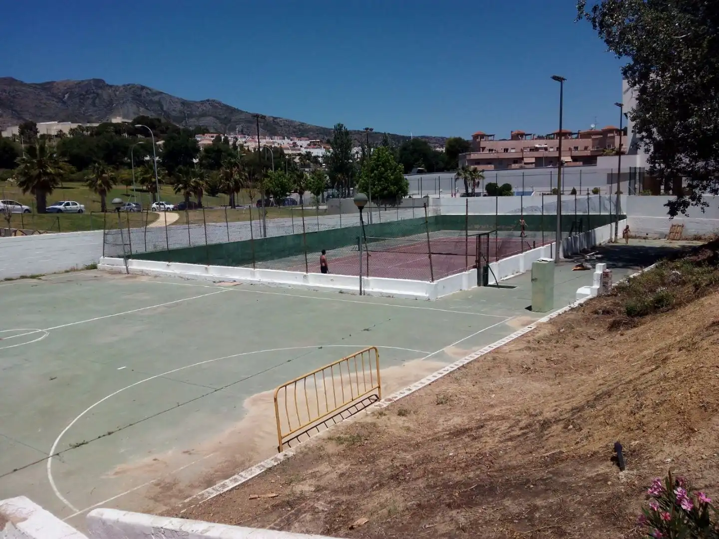 Parkplatz von Wohnung zur Miete in Torremolinos mit Klimaanlage, Heizung und Terrasse