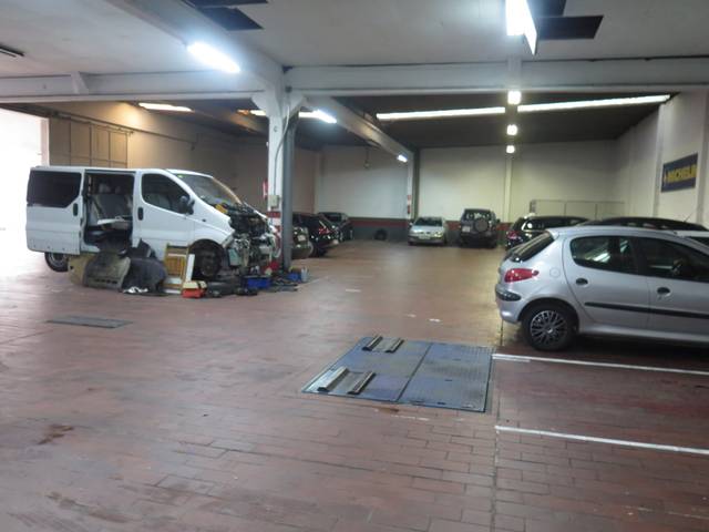 Local comercial en Venta en SANTA EUGENIA en Eixample Nord