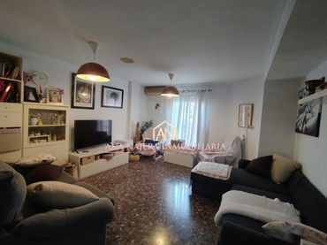 Duplex con balcone in vendita a La Constitución - Canaleta