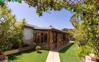 Jardí de Casa o xalet en venda en Almuñécar amb Aire condicionat i Terrassa