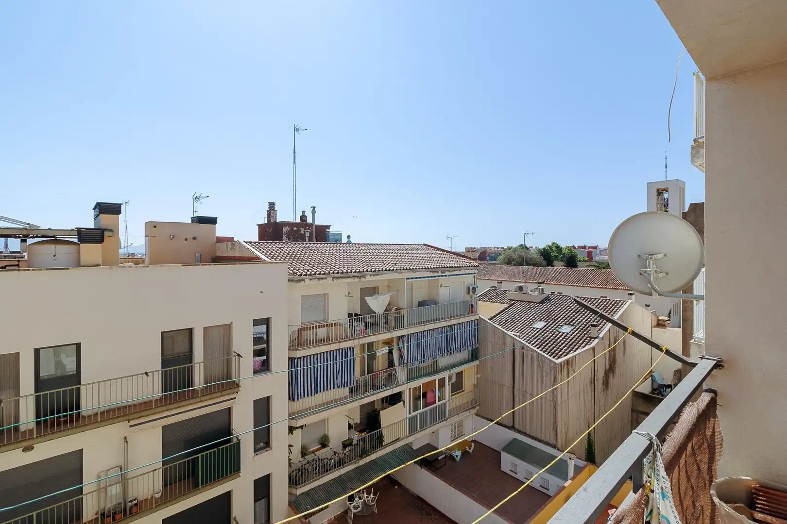 Terrasse von Wohnung zum Verkauf in Figueres mit Heizung, Parkett und Terrasse