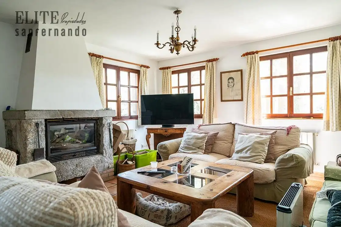 Sala de estar de Casa o chalet en venta en Ribamontán al Monte con Jardín privado, Trastero y Balcón