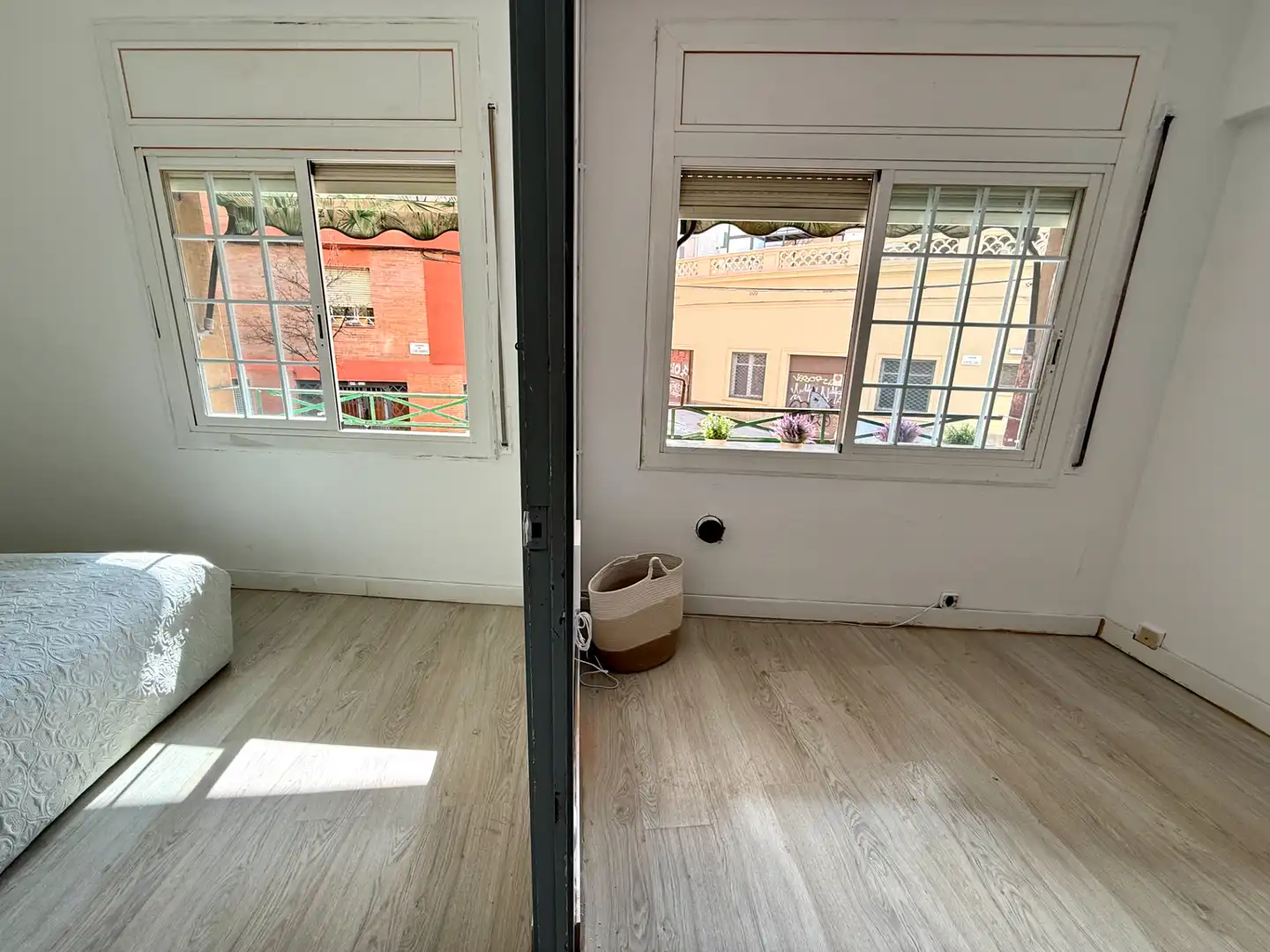 Schlafzimmer von Wohnung zum Verkauf in Barcelona mit Parkett und Alarm