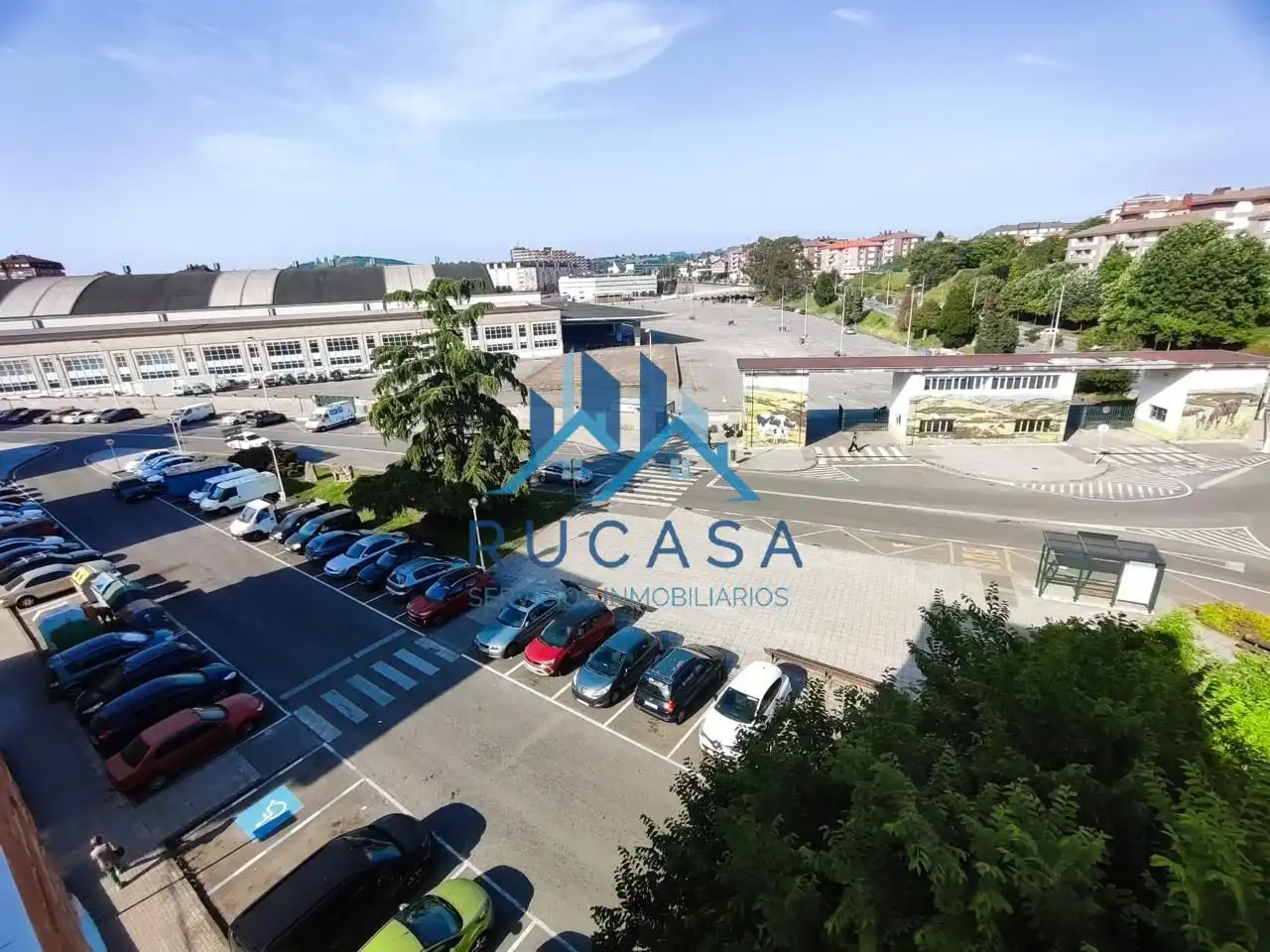 Parking of Flat for rent in Torrelavega 