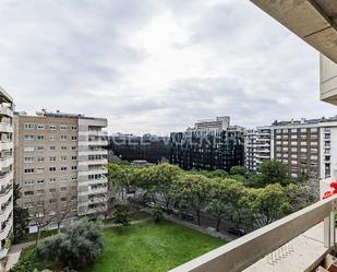 Exterior view of Apartment for sale in  Barcelona Capital  with Air Conditioner, Heating and Parquet flooring