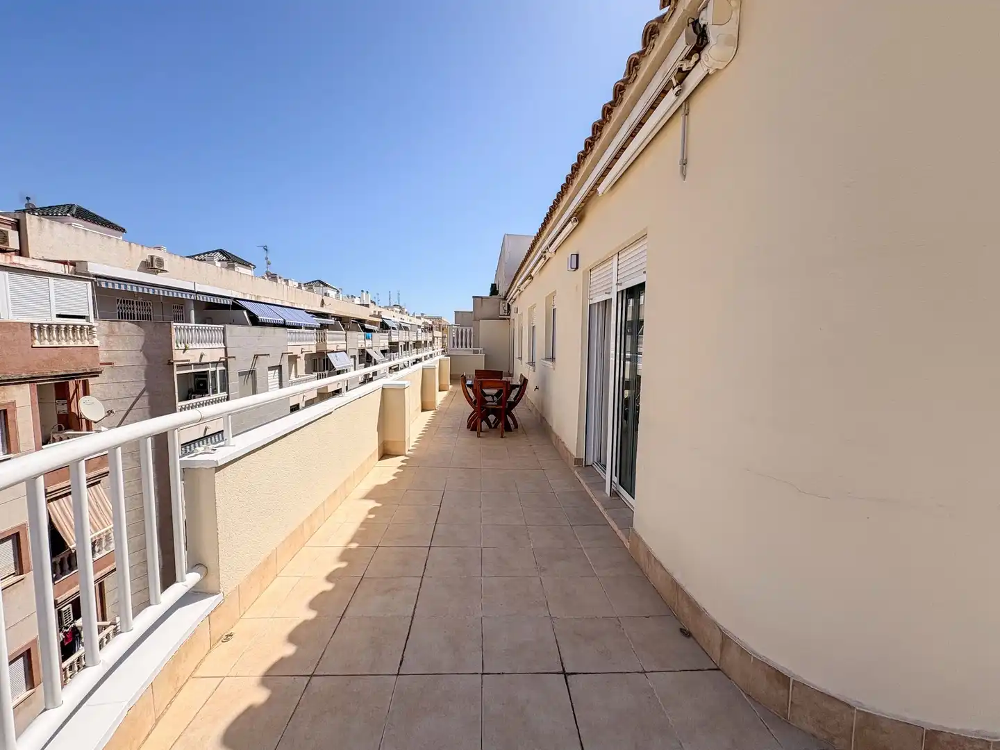 Terrassa de Àtic de lloguer en Torrevieja amb Aire condicionat, Calefacció i Terrassa