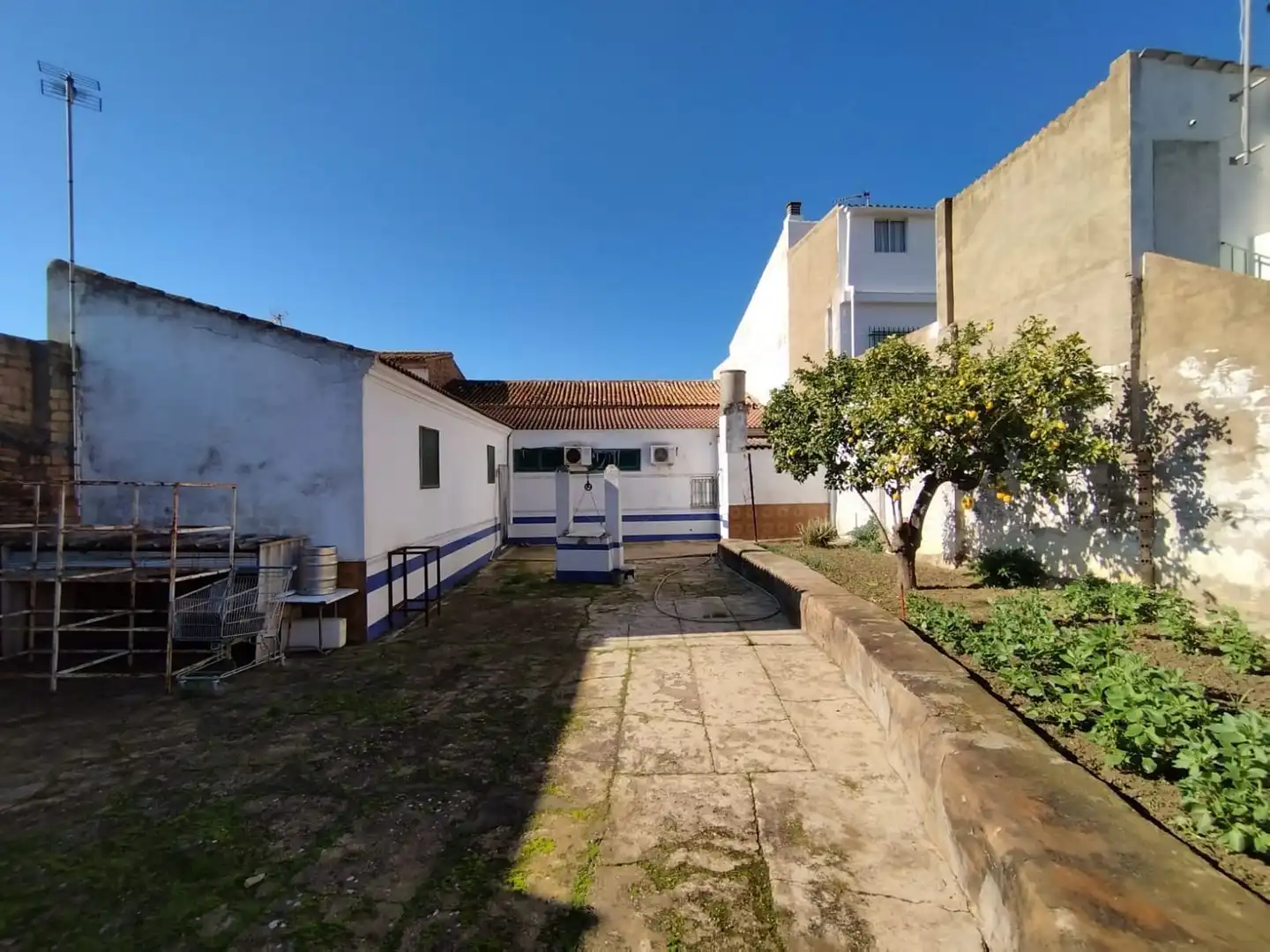 Local en venta en FONTANILLA, 22, Beas