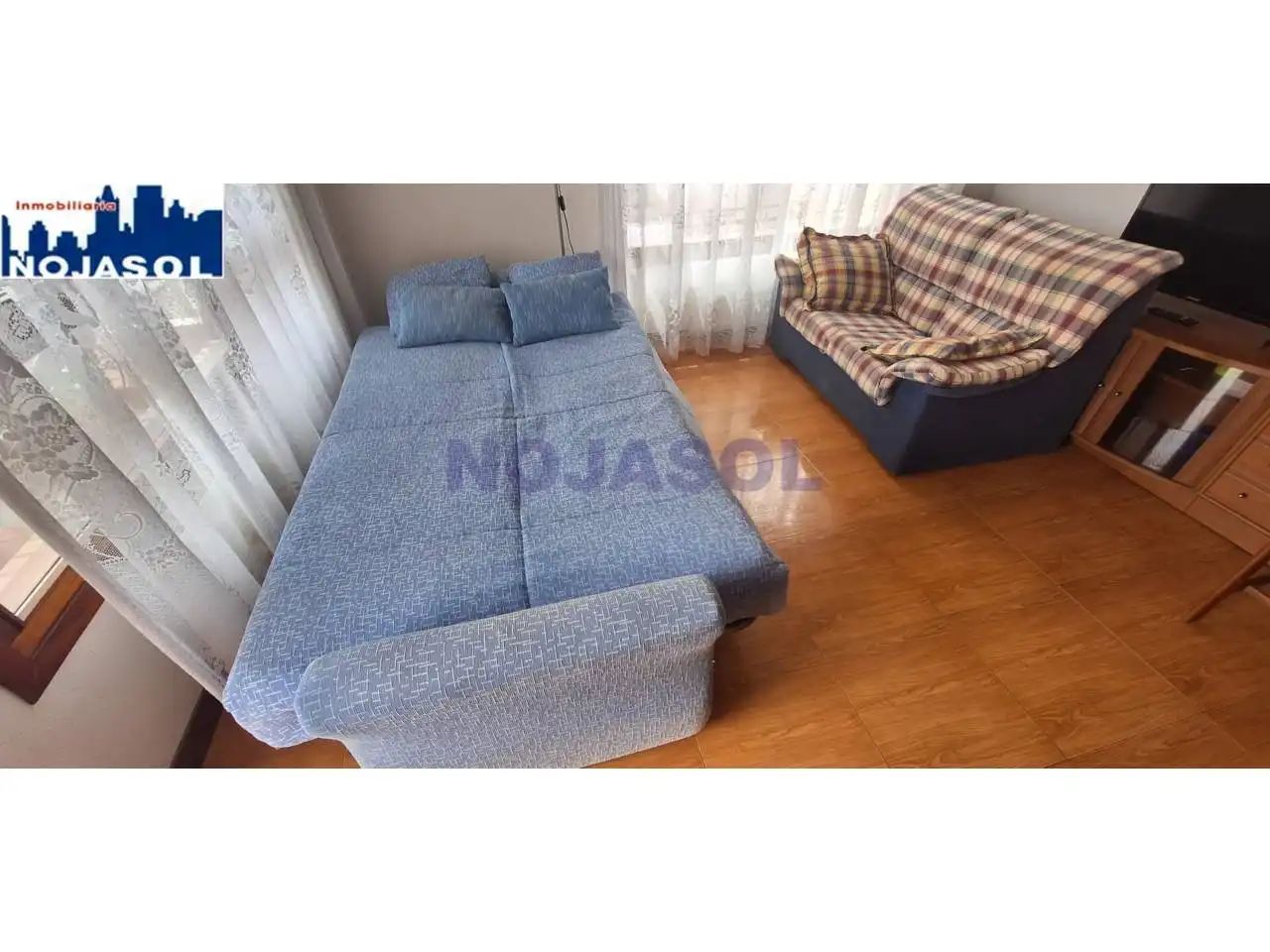 Dormitori de Apartament de lloguer en Noja amb Calefacció, Terrassa i Moblat