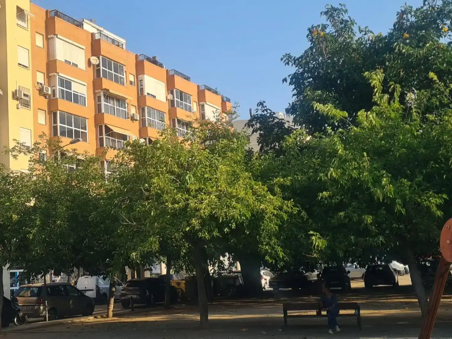 Exterior view of Flat for rent in  Valencia Capital  with Air Conditioner and Balcony