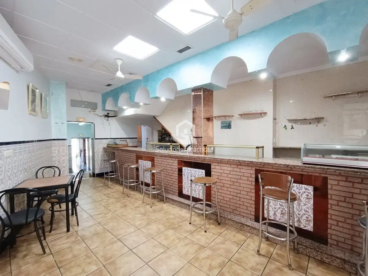 Houses for sale in Martos  with Air Conditioner and Terrace