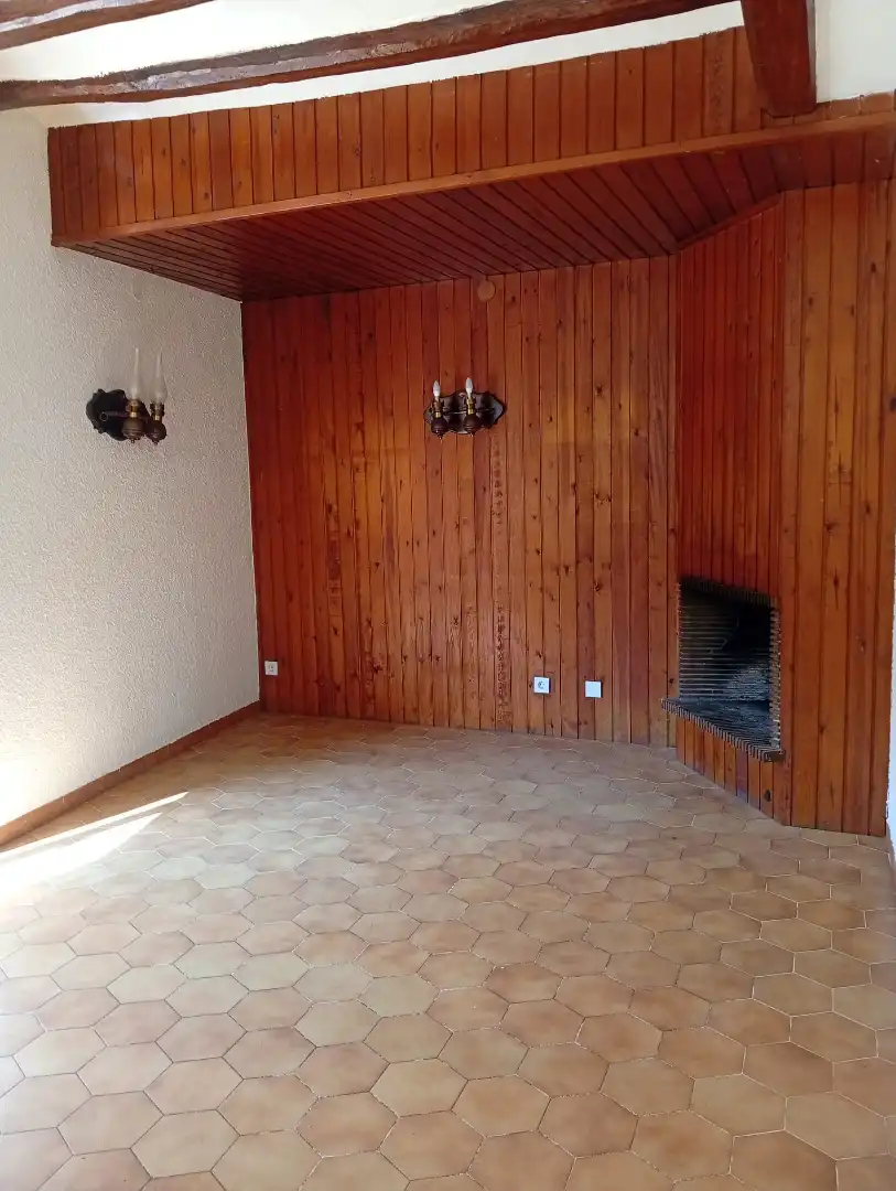 Sala de estar de Casa o chalet en venta en Montbrió del Camp con Horno, Lavadora y Alarma