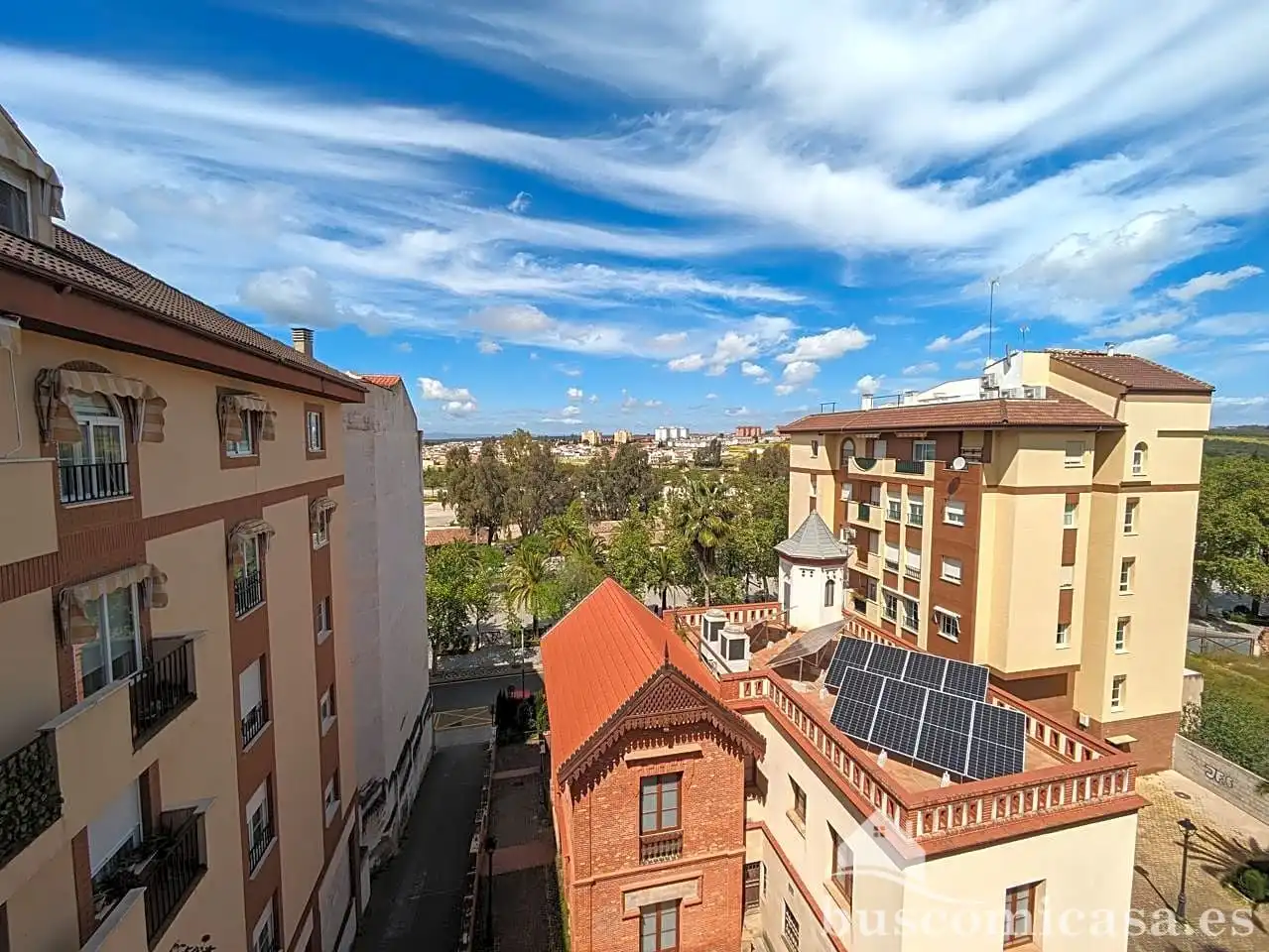 Außenansicht von Maisonette zum Verkauf in Linares mit Klimaanlage, Heizung und Abstellraum