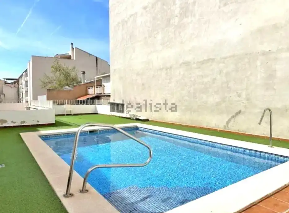 Piscina de Dúplex de alquiler en Náquera con Terraza, Trastero y Balcón