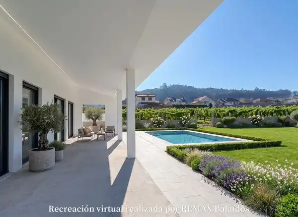 Casa amb jardí en venda a Travesia de Novas