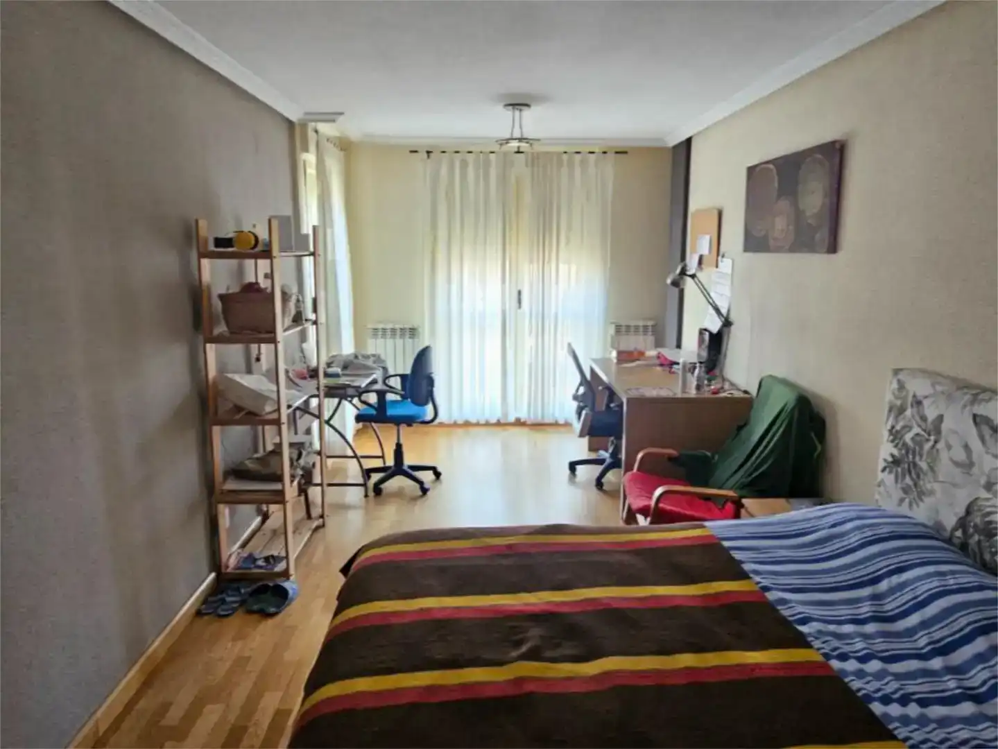 Bedroom of Flat for share in Salamanca