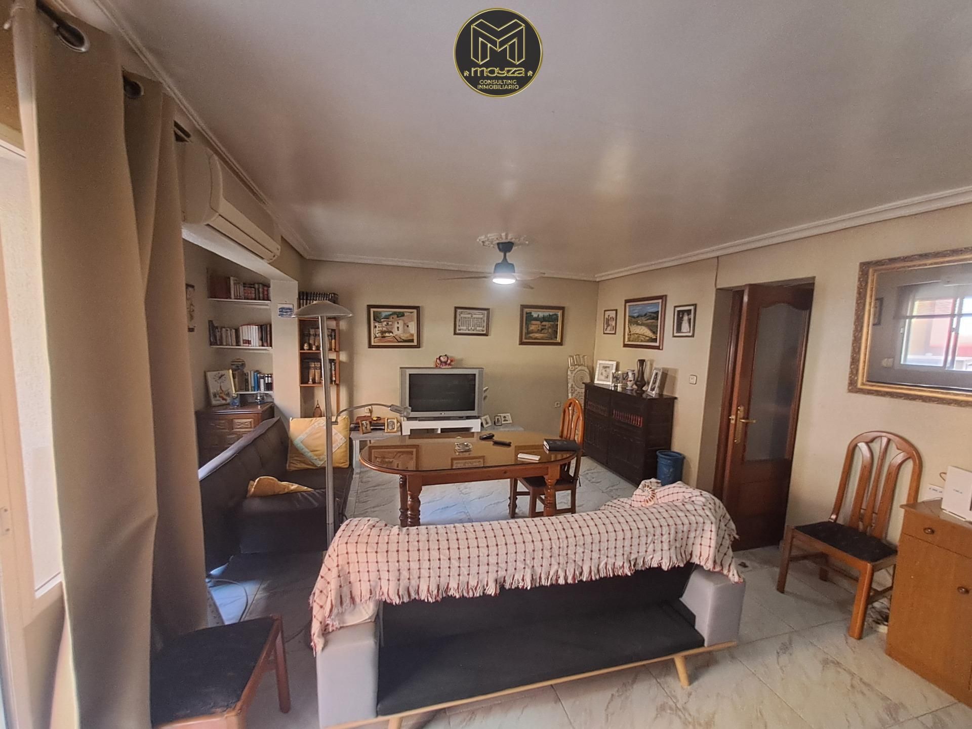 Living room of Flat for sale in  Jaén Capital  with Air Conditioner and Balcony
