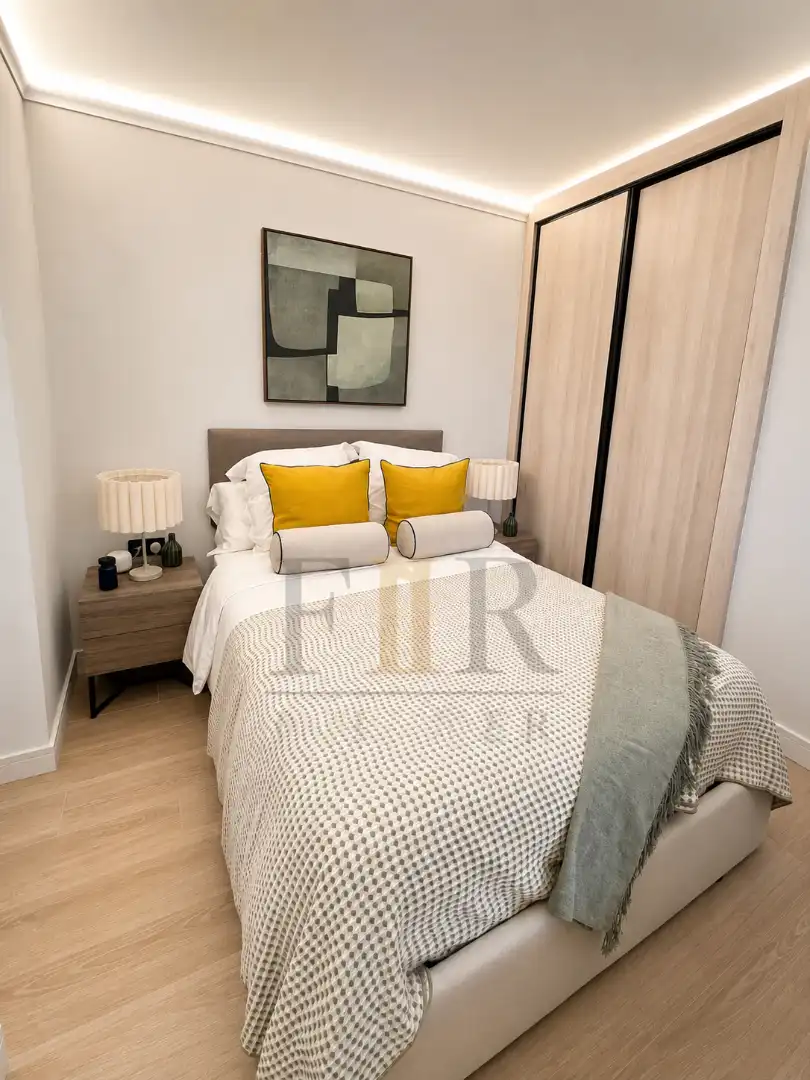 Bedroom of Flat for sale in Madrid  with Air Conditioner, Heating and Furnished