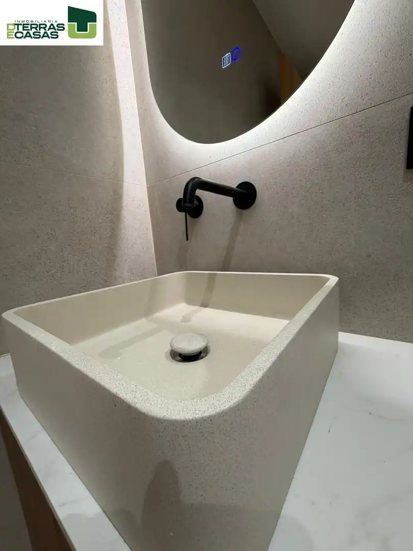 Badezimmer von Wohnung zum Verkauf in A Illa de Arousa 