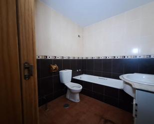 Bathroom of Flat for sale in Calera y Chozas