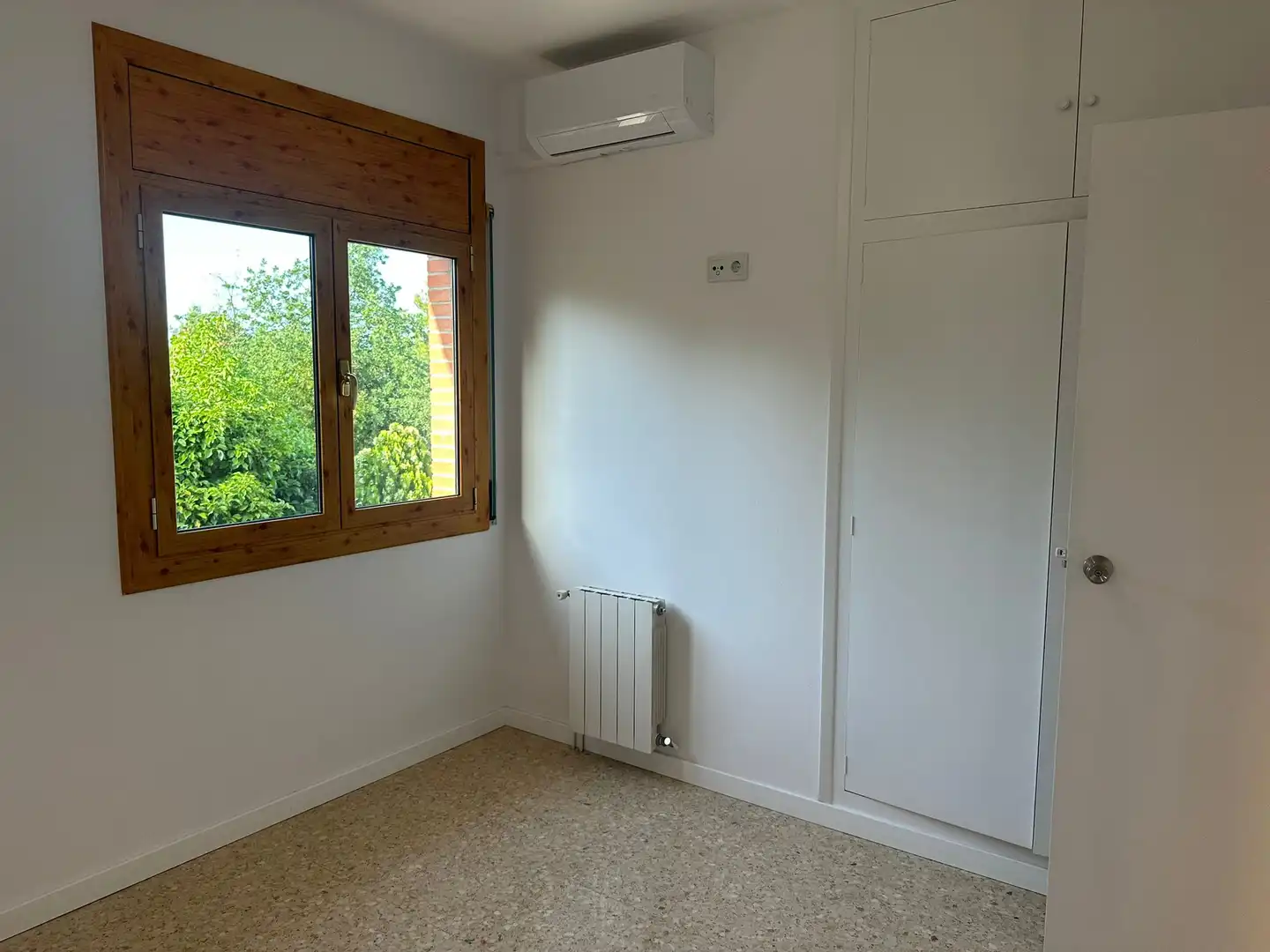 Dormitori de Casa o xalet de lloguer en Cervelló amb Calefacció, Forn i TV