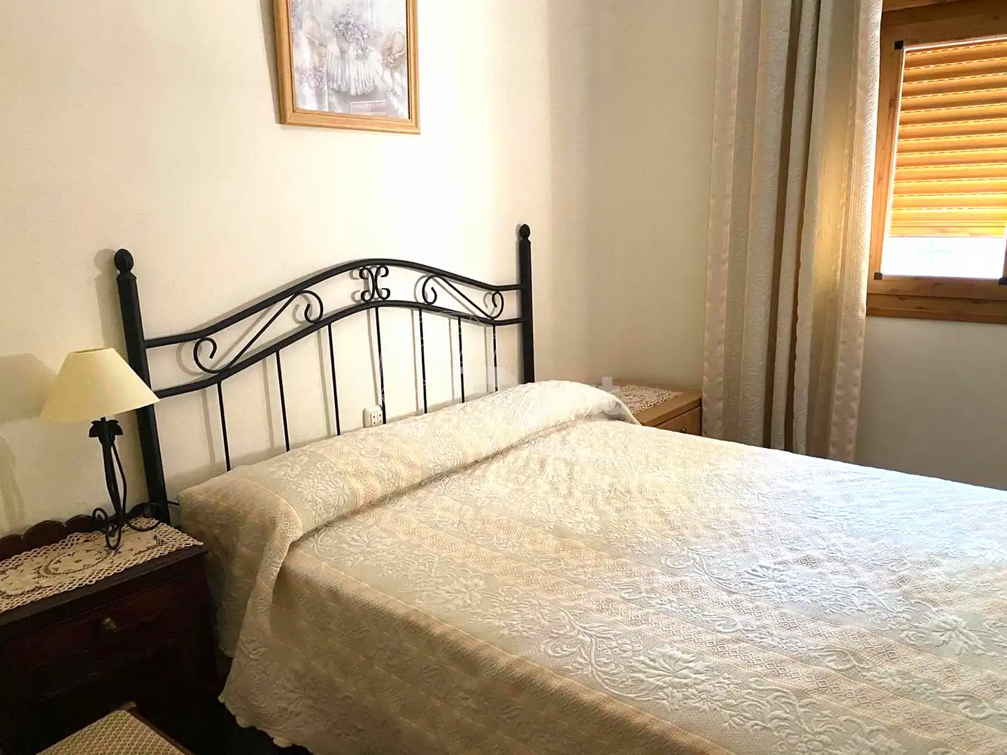 Bedroom of Houses for sale in Valencia de Alcántara  with Air Conditioner, Terrace and Storage room