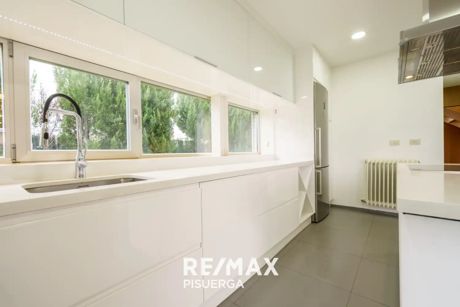 Kitchen of Houses for rent in Laguna de Duero  with Air Conditioner, Private garden and Terrace