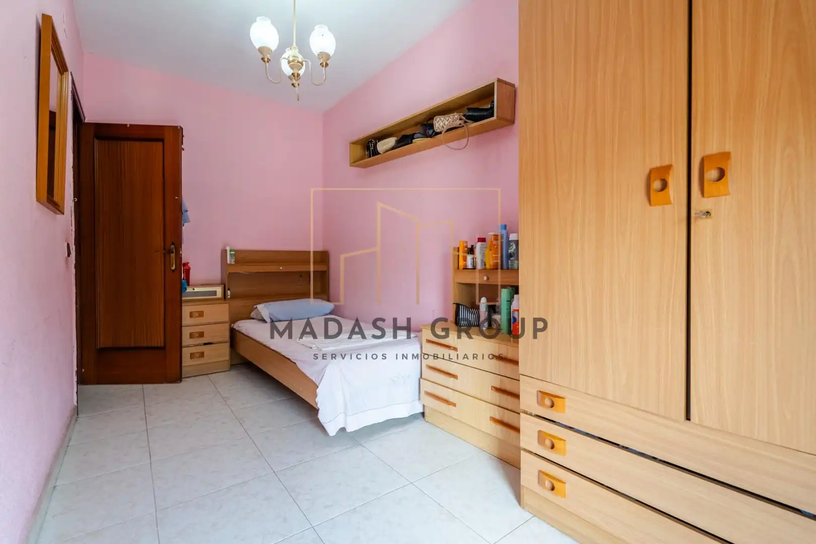 Habitación de Casa adosada en venta en Tarragona con Calefacción, Jardín privado y Terraza