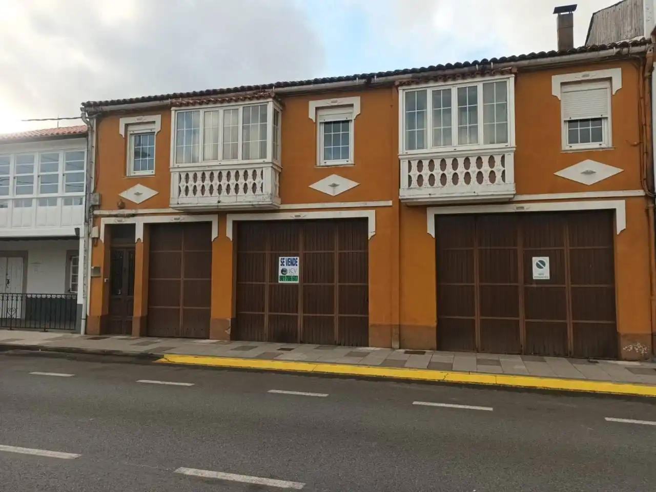 Casa adosada en venta en Avenida Principal, 108, Curtis