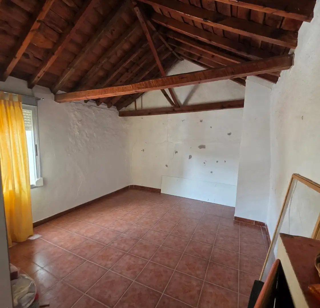 Casa adosada en venda en La Guardia amb Calefacció, Terrassa i Traster