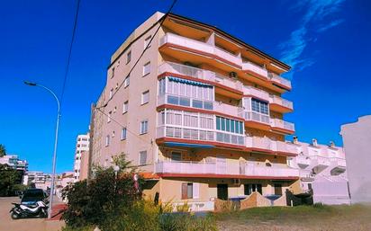Vista exterior de Apartament en venda en Peñíscola / Peníscola amb Calefacció, Terrassa i Moblat