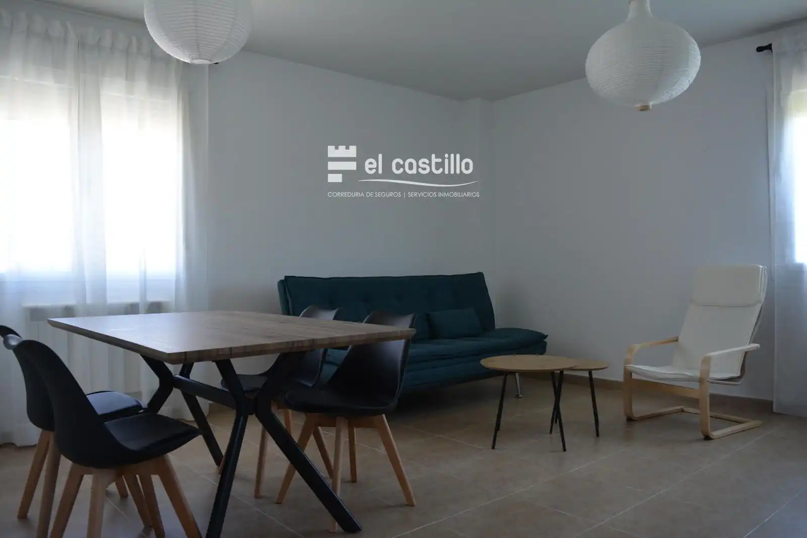 Sala d'estar de Pis de lloguer en Sotillo de la Adrada amb Aire condicionat, Calefacció i Terrassa