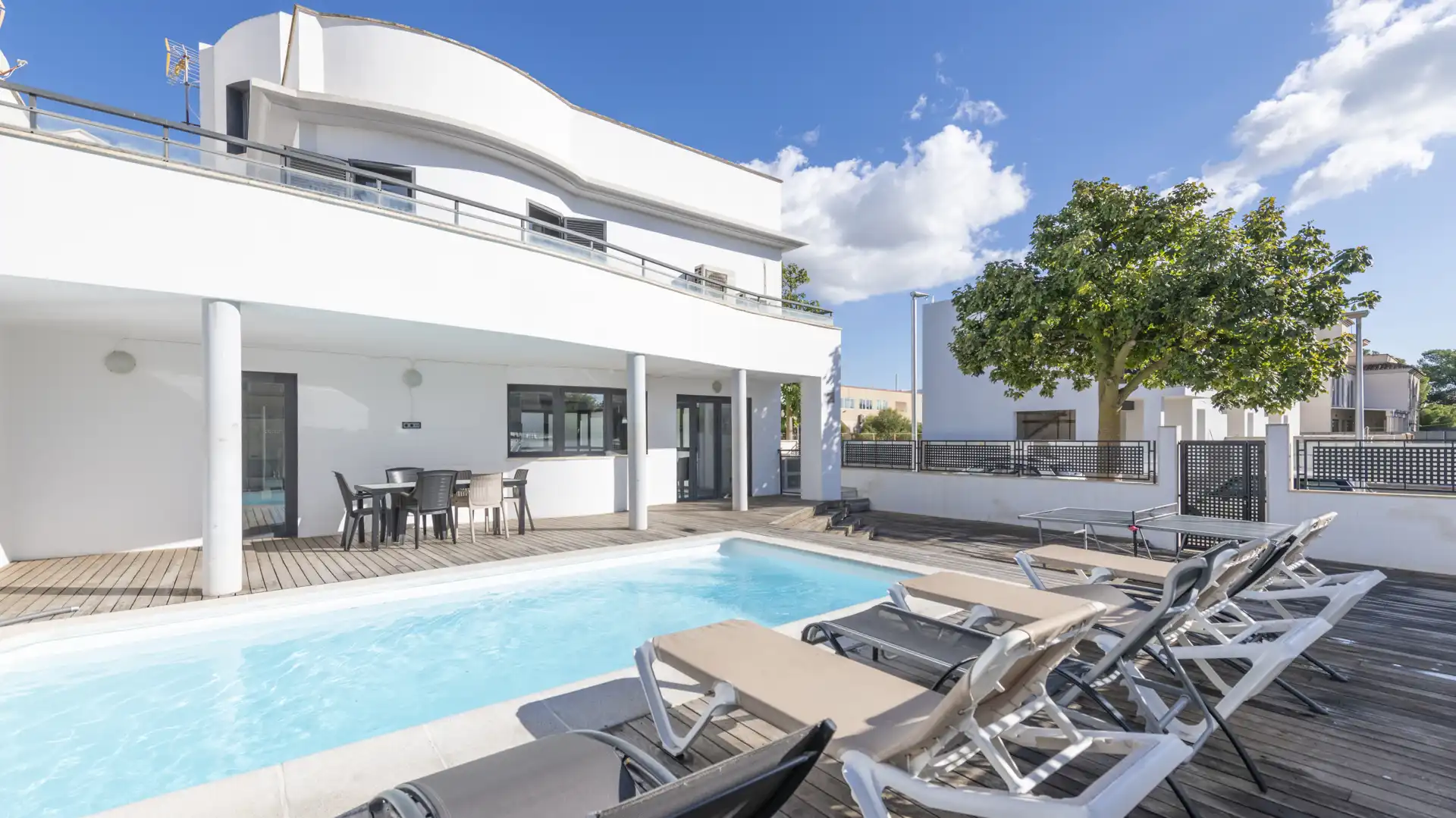 Piscina de Casa o xalet en venda en  Palma de Mallorca amb Aire condicionat, Calefacció i Terrassa
