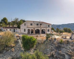 Vista exterior de Casa o xalet en venda en Casarabonela amb Aire condicionat i Piscina