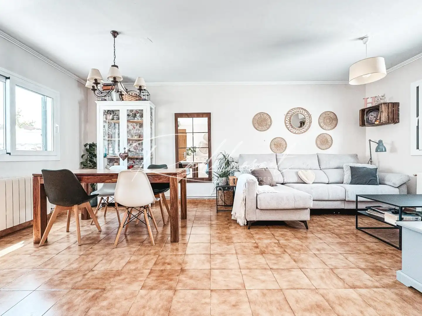 Sala d'estar de Casa o xalet en venda en Tarragona amb Aire condicionat, Calefacció i Jardí privat