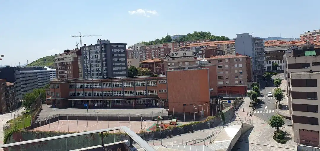 Flat for sale in Lutxana - Llano