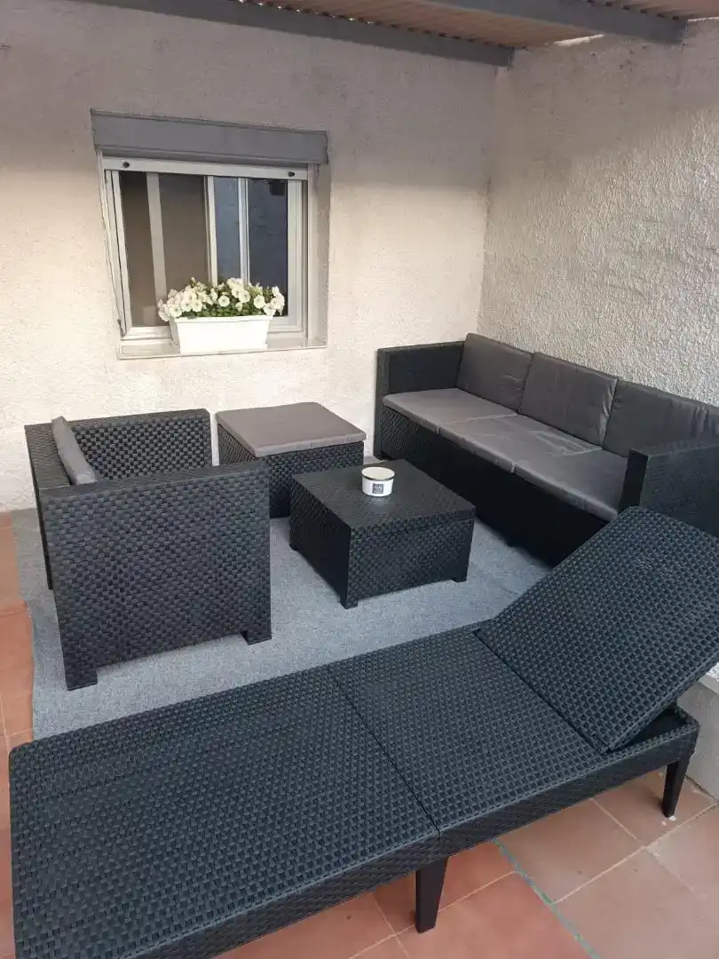 Terrassa de Casa adosada en venda en Escatrón amb Aire condicionat, Jardí privat i Moblat