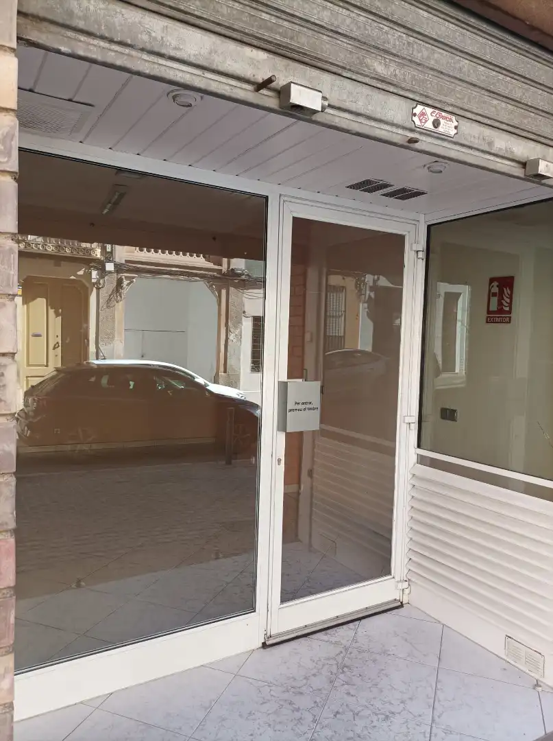 Local de lloguer en Mataró amb Alarma