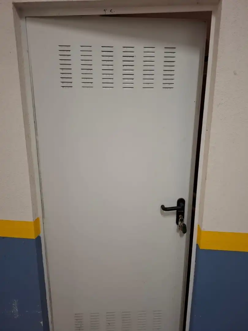 Parking de Piso en venta en Cariño con Trastero y Amueblado