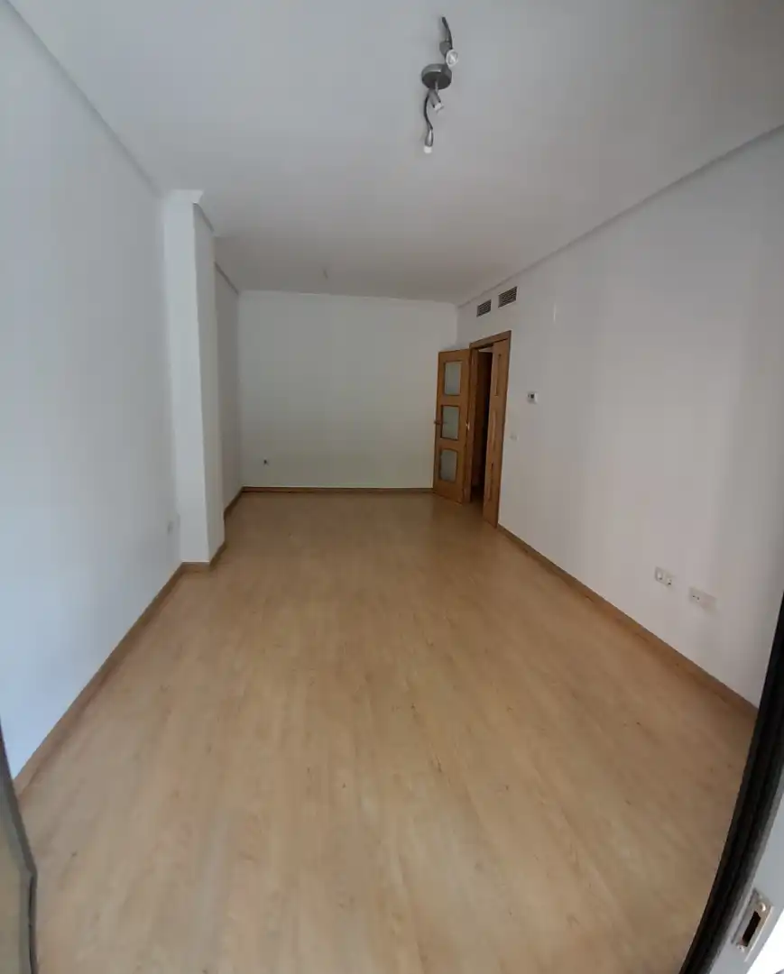 Flat for rent in Mairena del Aljarafe  with Air Conditioner and Community pool