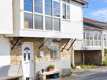 Casa bifamiliare in vendita a San Xoán de Río