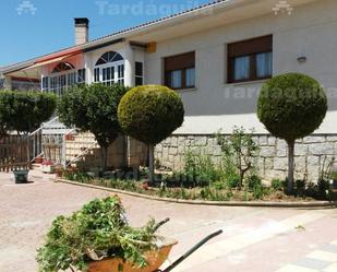 Jardí de Casa o xalet en venda en Babilafuente amb Calefacció, Jardí privat i Terrassa