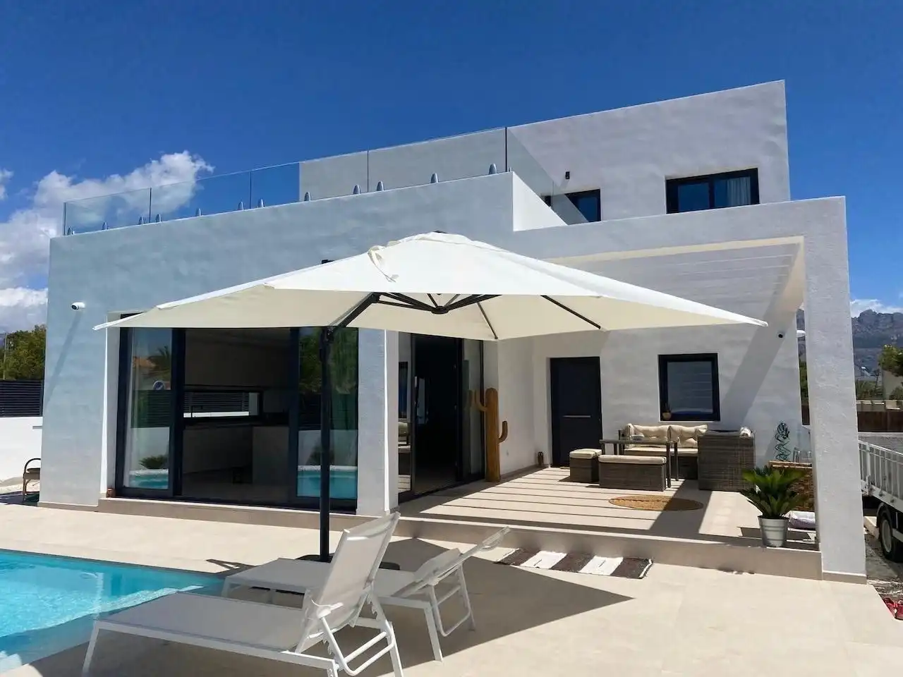 Haus mit Pool zum Verkauf in El Tossal - Bello Horizonte