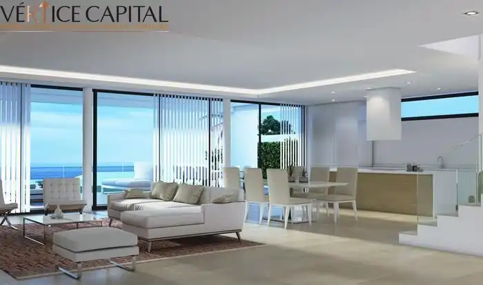 Sala d'estar de Casa o xalet en venda en Manilva amb Aire condicionat, Jardí privat i Terrassa