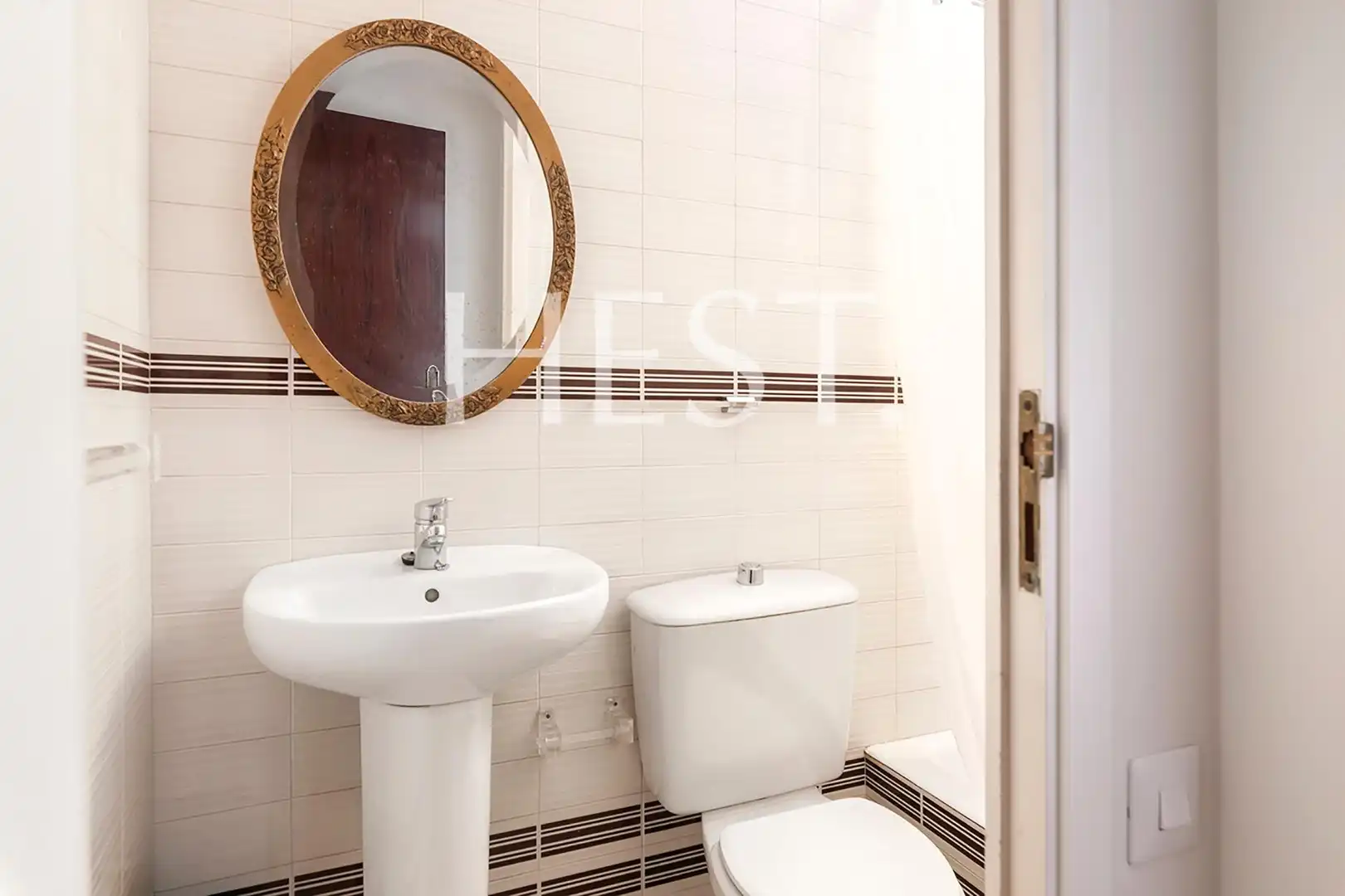 Baño de Piso de alquiler en Barcelona con Calefacción, Jardín privado y Parquet