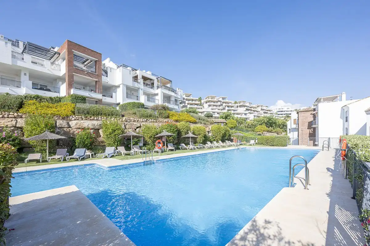 Duplex with lift for sale in Elviria - Cabopino, imagen 2