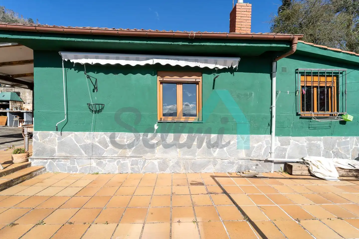 Vista exterior de Casa o xalet en venda en Oviedo  amb Jardí privat, Terrassa i Traster