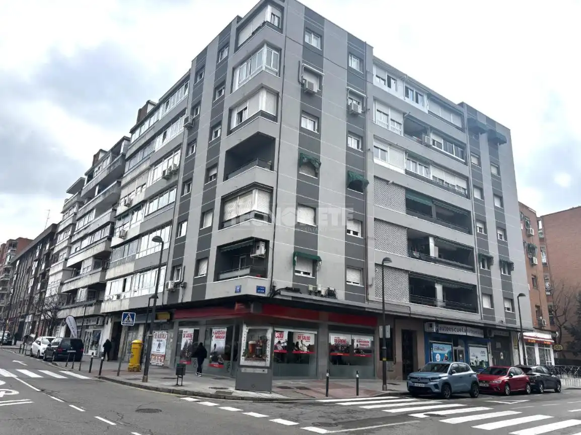 Appartamento con ascensore in vendita a C. Asturias