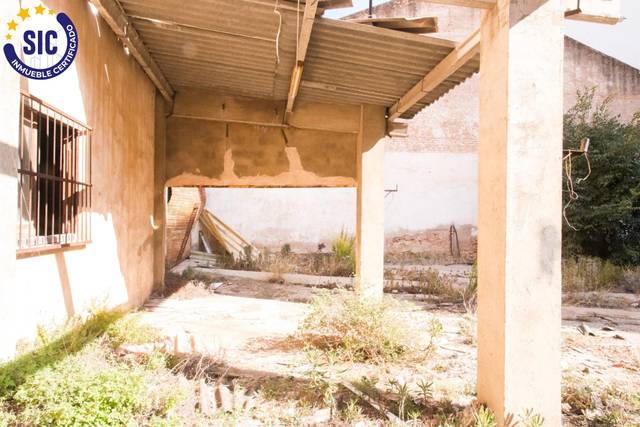 Local comercial en Venta en Paseo MORELLA, 23 en Estación - Universidad